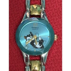 Armitron Analog Wristwatch with Quartz Movement Womens Watch New Battery